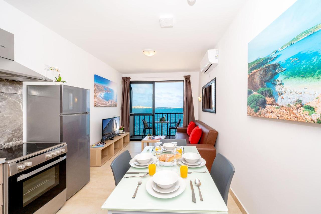 Islet Promenade Seafront 1 Bedroom Apartment With Sea View Balcony By Getawaysmalta Сейнт Полс Бей Екстериор снимка