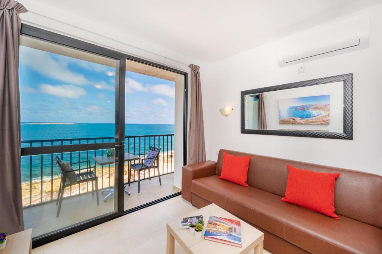 Islet Promenade Seafront 1 Bedroom Apartment With Sea View Balcony By Getawaysmalta Сейнт Полс Бей Екстериор снимка