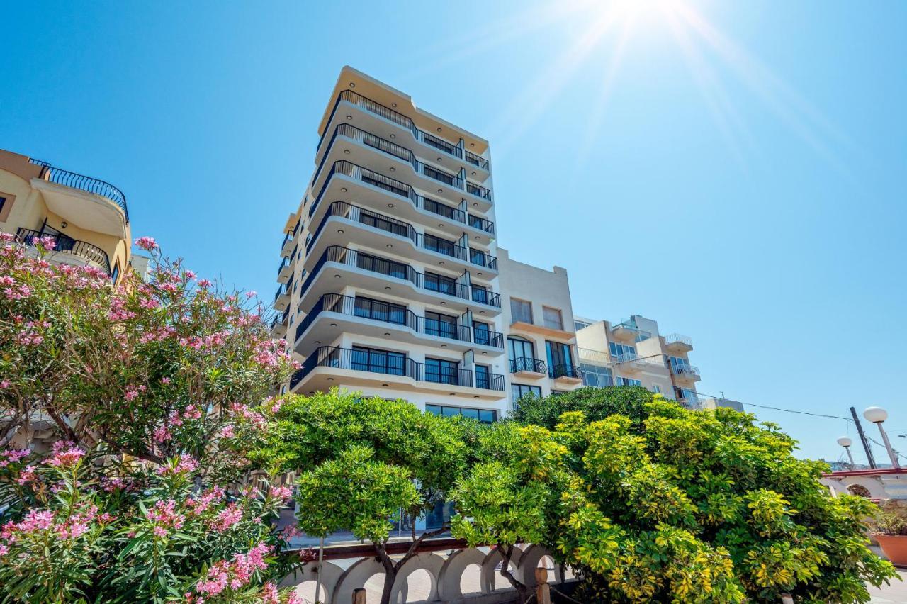 Islet Promenade Seafront 1 Bedroom Apartment With Sea View Balcony By Getawaysmalta Сейнт Полс Бей Екстериор снимка